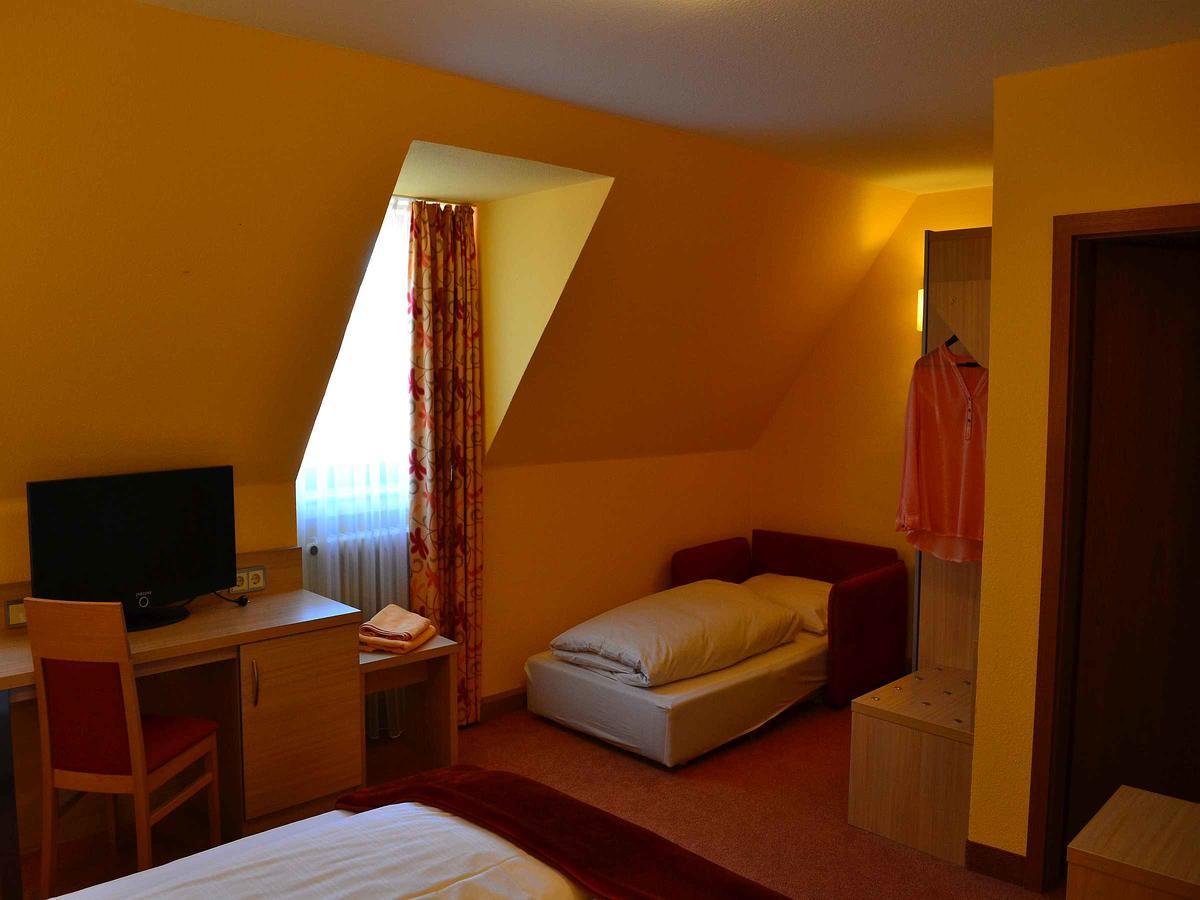 Hotel-Gasthof Rotes Ross Markt Einersheim Eksteriør billede