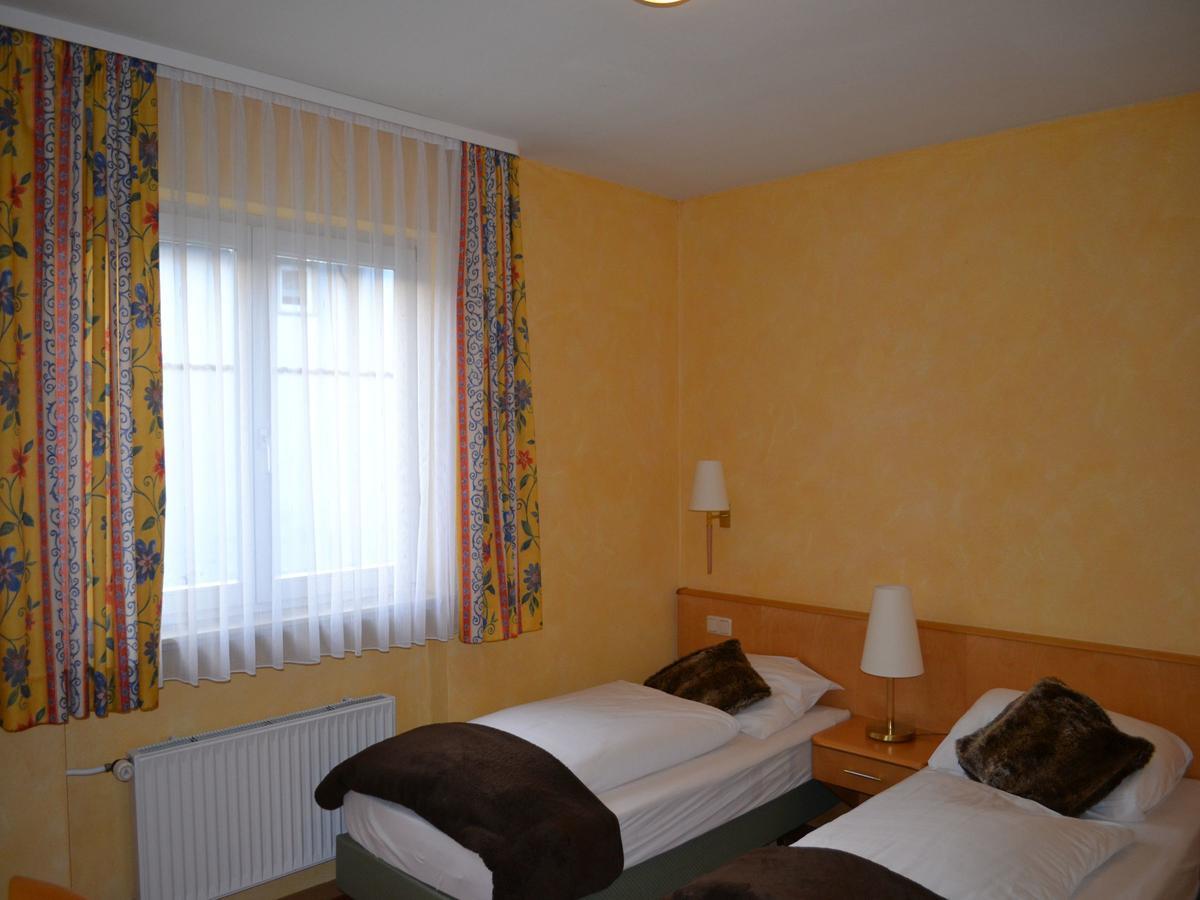 Hotel-Gasthof Rotes Ross Markt Einersheim Eksteriør billede